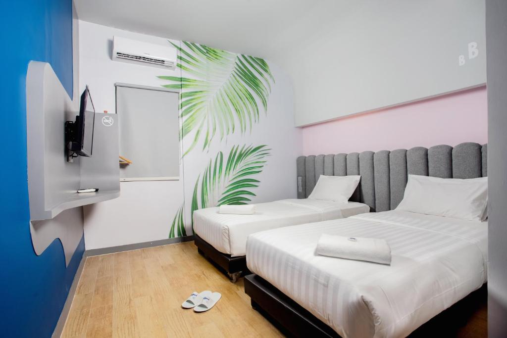 J Hotel Medan Kültér fotó