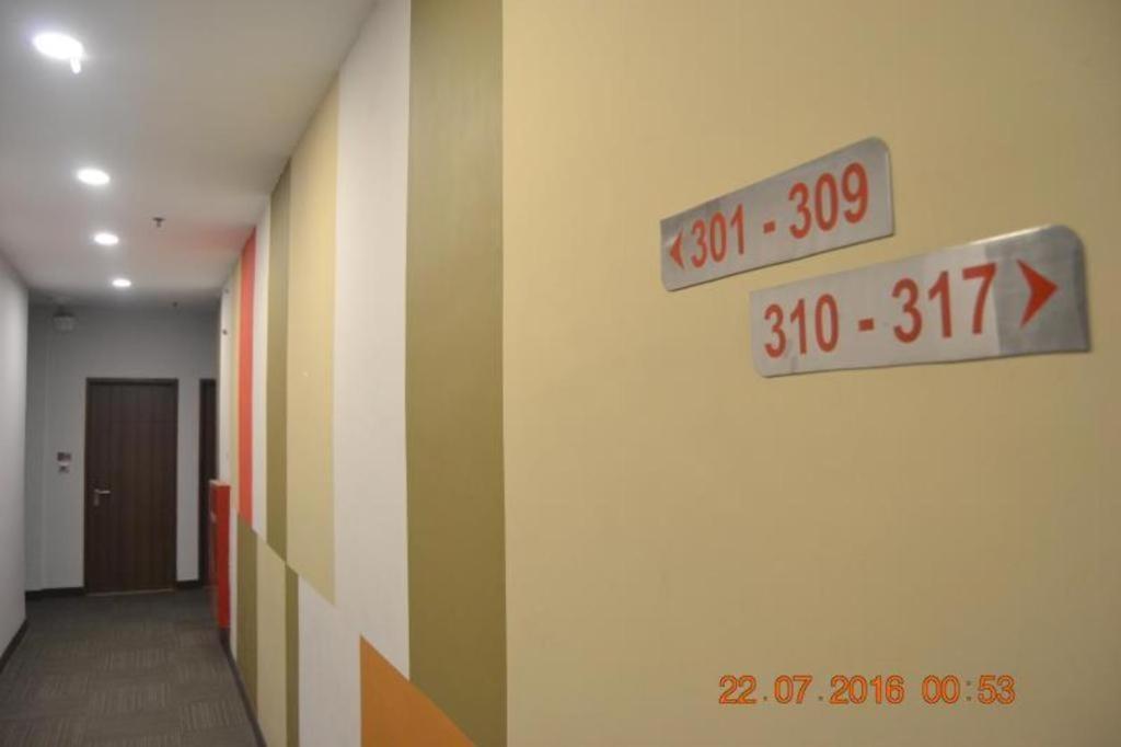 J Hotel Medan Kültér fotó